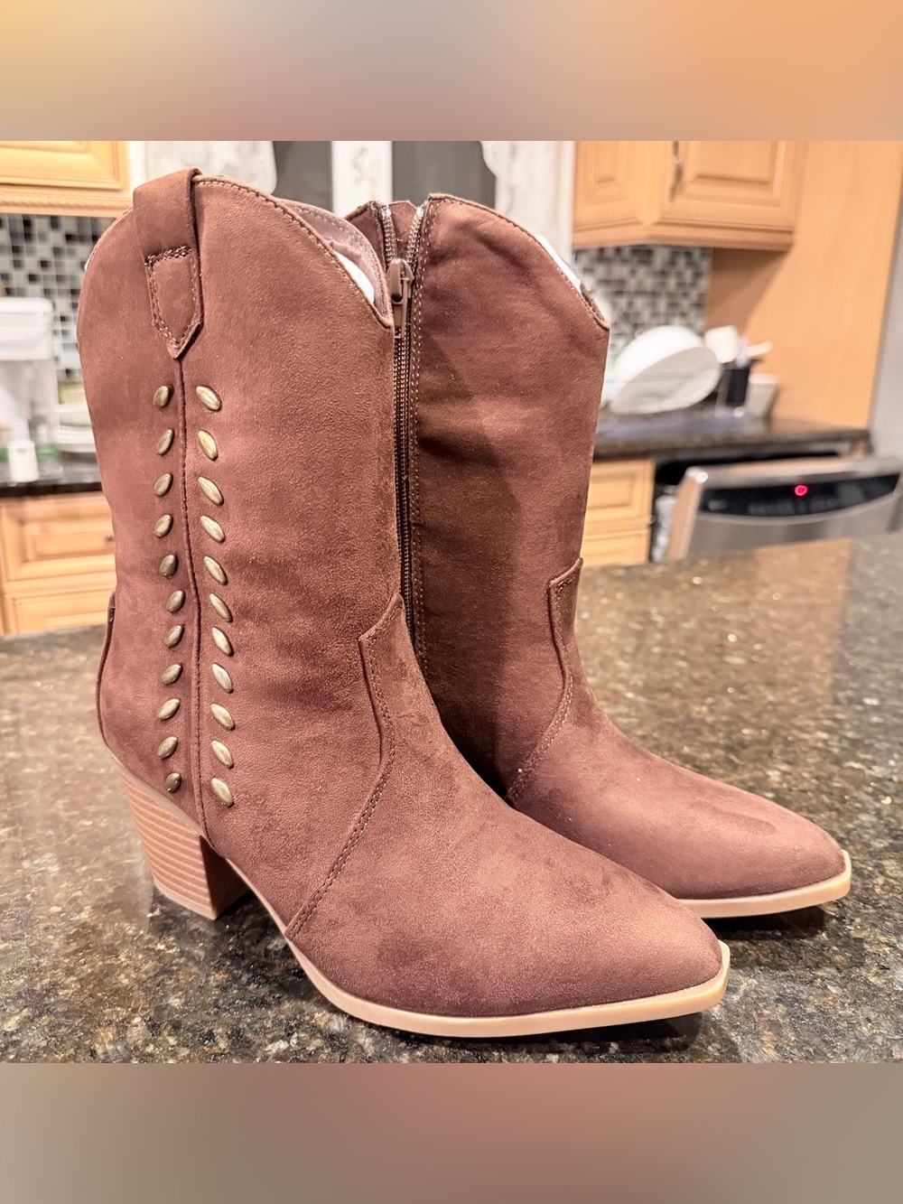 MIA TOO Women’s Brown Western Cowboy Ankle Boots Studded Side Zip Size 7M‎ NWT